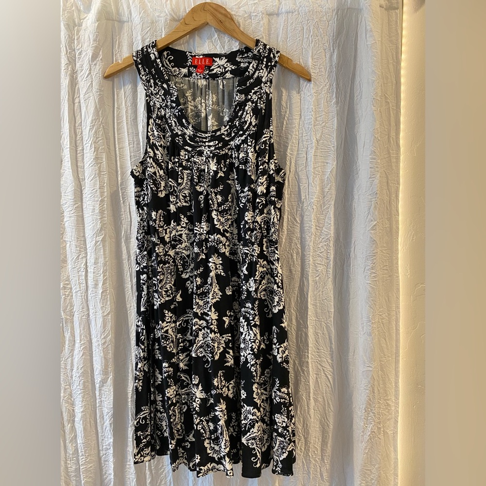 Women’s Black and White Floral Dress
